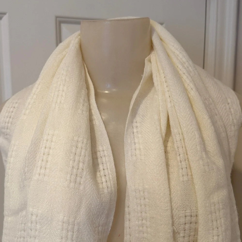 Off White Scarf great condition super soft